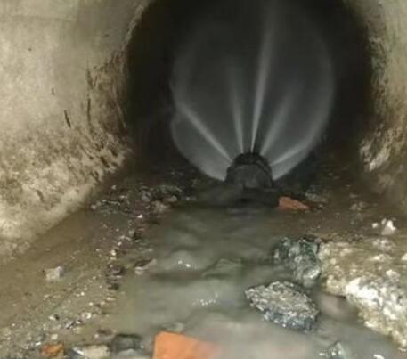 峪泉镇市政管道清淤